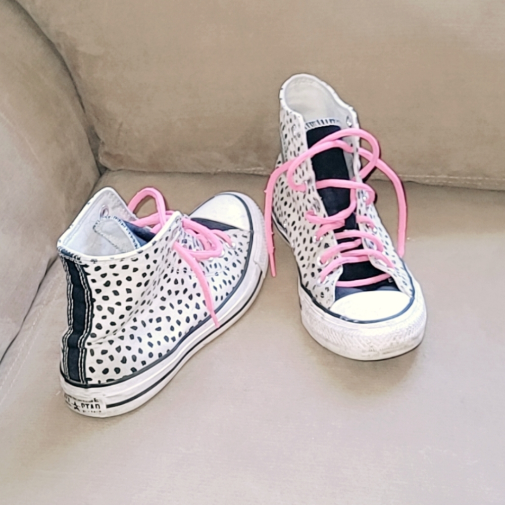 Chuck Taylor's Leapard Print Converse Women's size 7 - Picture 1 of 3